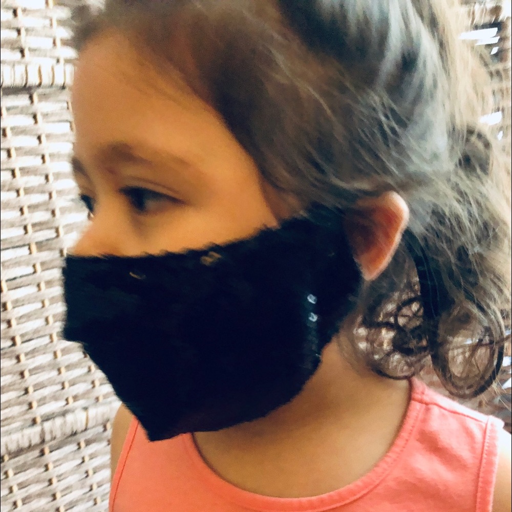 2-pcs Sequin Face Masks - Picture 12 of 16